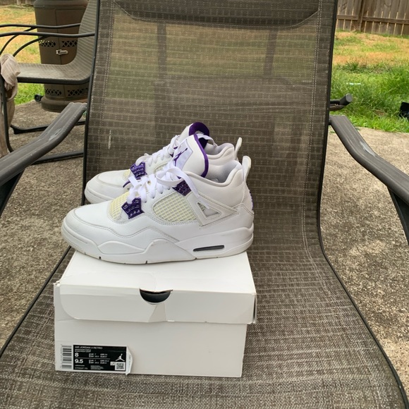 Jordan Metallic Used normal wear